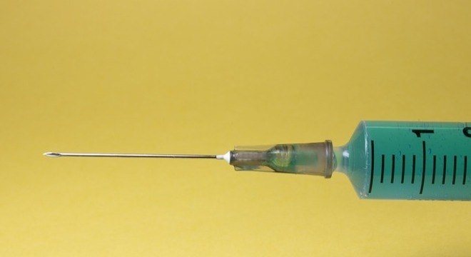 Autoridades de saúde confirmaram que lote de vacinas estava vencido na China