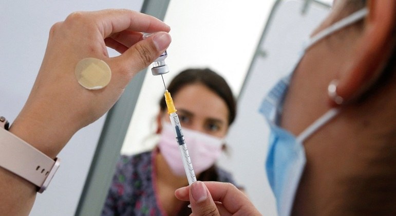 Pesquisadores associam a maior parte das queixas após vacina ao chamado efeito nocebo