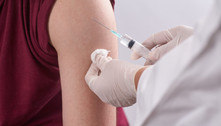 Governo inclui pessoas com HIV em grupo prioritário da vacinação