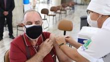 "Emocionado", diz vice-prefeito de BH ao ser vacinado contra covid-19 