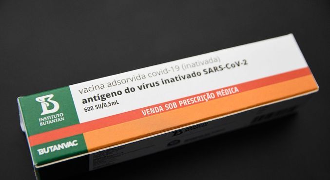 Voluntários serão vacinados com a ButanVac ou CoronaVac
