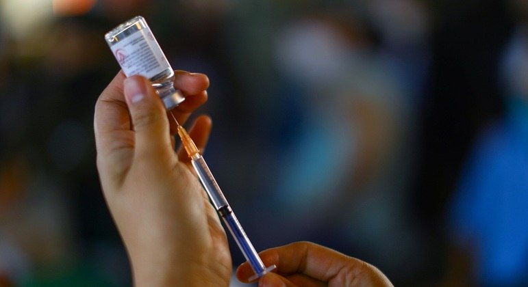 Governo já assinou contrato de intenção de compra de 60 milhões de doses da vacina