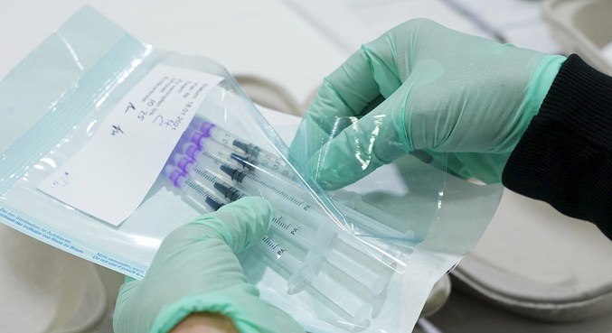 Testes da vacina indiana se encerram em abril