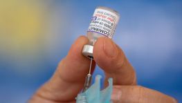 Brasileiros com comorbidades já podem receber a vacina bivalente (Fabio Rodrigues-Pozzebom/Agência Brasil)