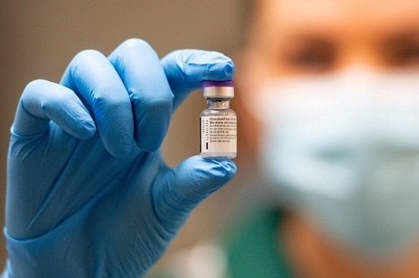 Canadá tem encomendas de vacina da Pfizer