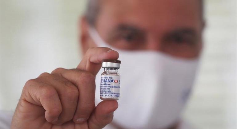 Frasco da vacina Soberana 2 desenvolvida pelo governo de Cuba