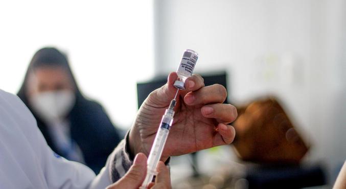 Fiocruz já pode produzir mais de 20 milhões de doses da vacina 100% brasileira