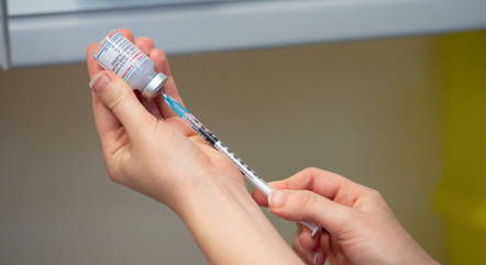 Comissão debaterá compra de vacinas por empresas
