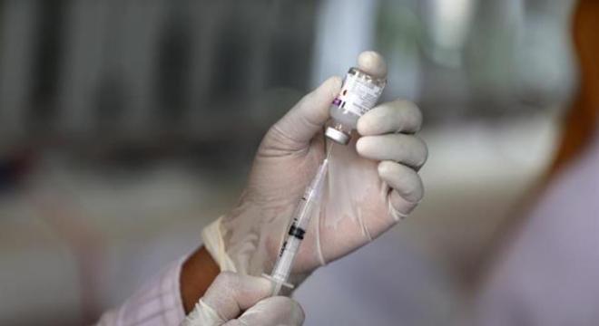 Vacina da Pfizer mostrou 95% de eficácia contra a covid-19