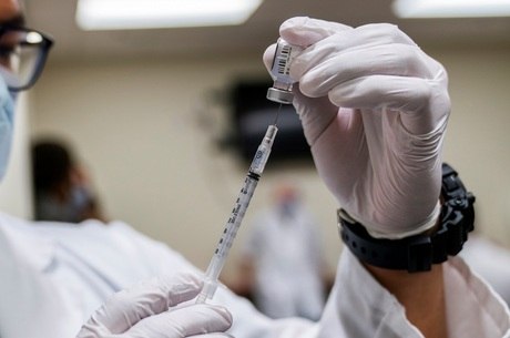 Equador aprova vacina da Pfizer
