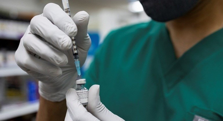 Vacina da Pfizer/BioNTech obteve autorização de uso emergencial nos EUA em dezembro