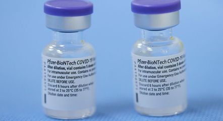 Mais de 15,4 milhões de vacinas da Pfizer terão sido entregues até esta quinta (1º) ao governo brasileiro