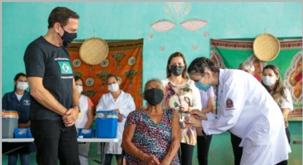 Governador João Doria participa de vacinação em quilombola