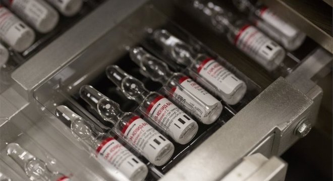 Anvisa ainda não recebeu pedido para testes da vacina russa no país