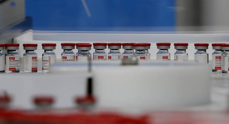 R&uacute;ssia negocia exporta&ccedil;&atilde;o e produ&ccedil;&atilde;o da Sputnik V em outros pa&iacute;ses