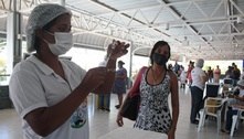 Brasil alcança metade da população vacinada com primeira dose