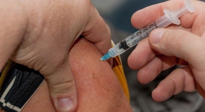 Falta de imunizantes atrasa imunização contra a covid-19 em capitais brasileiras