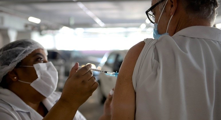 Brasil tem 160 milhões de pessoas que podem ser vacinadas, segundo ministério