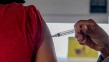 Para advogados, proibir demissão de não vacinados é inconstitucional