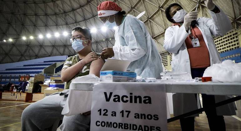 Vacina da Pfizer/BioNTech é a única autorizada para uso em adolescentes no Brasil