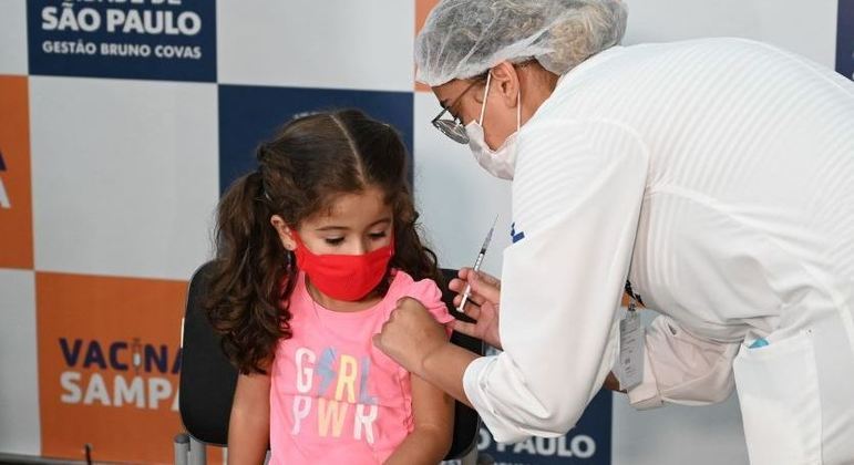 Quase 20 mil crianças são vacinadas contra a Covid-19 em escolas municipais de São Paulo