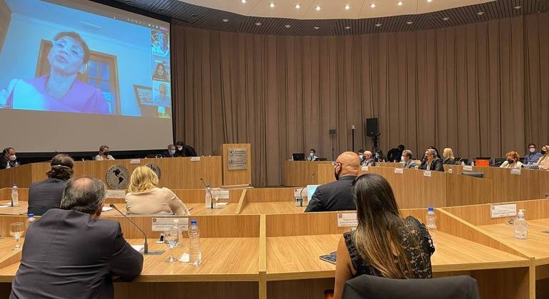 Vacinação em crianças é medida coletiva de saúde pública, defendem especialistas

