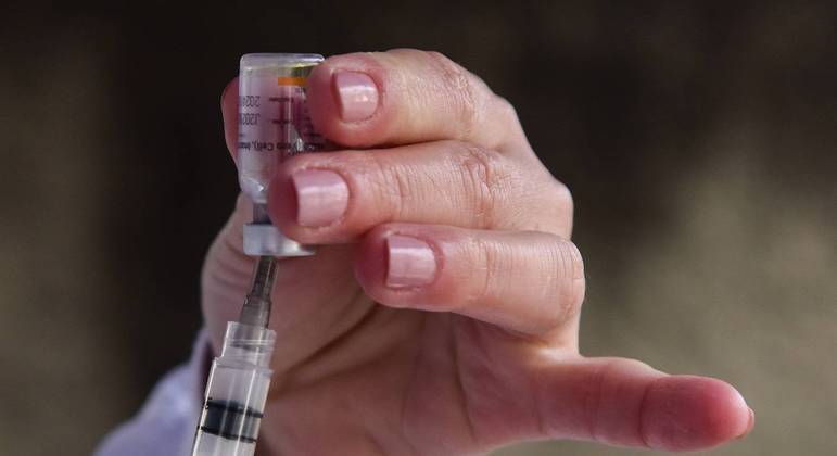Vacinação em São Paulo chega a população de 31 anos