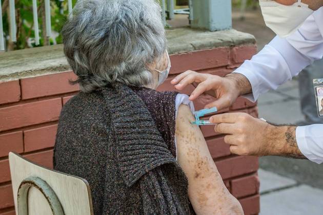 Entre 3 de maio e 3 de junho, a campanha vale para os seguintes grupos: crianças de 6 meses a menores de 5 anos (4 anos, 11 meses e 29 dias); gestantes e puérperas; povos indígenas; professores; indivíduos com comorbidades ou com deficiência permanente; integrantes de forças de segurança e salvamento e das Forças Armadas; caminhoneiros e trabalhadores de transporte coletivo rodoviário de passageiros urbano e de longo curso; trabalhadores portuários; funcionários do sistema prisional; adolescentes e jovens de 12 a 21 anos de idade sob medidas socioeducativas; e a população privada de liberdade