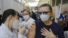 No ritmo atual, vacinação no Brasil levaria 1 ano para terminar