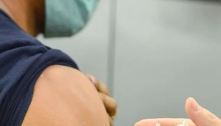 Com vacinas atualizadas, EUA apostam em imunização anual contra a Covid