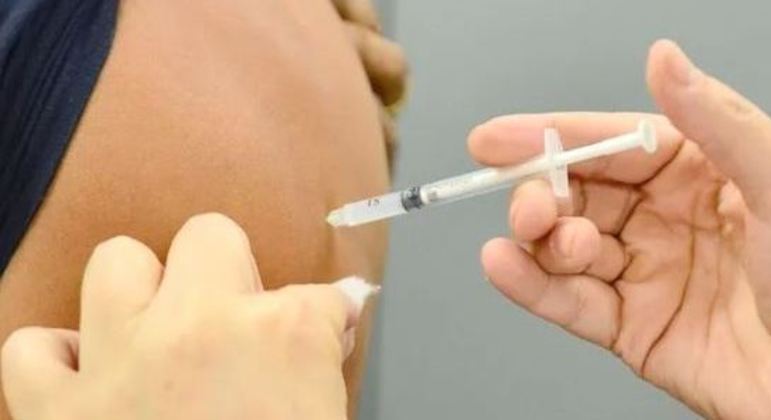 Dose de reforço com imunizantes diferentes fornece mais proteção contra a Covid