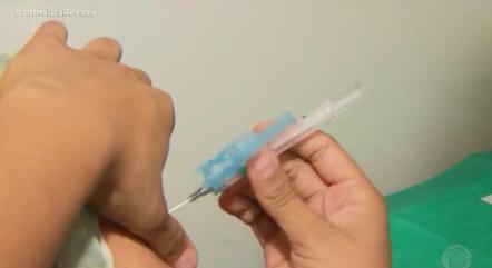 Ministério Público apura fraudes em vacinação