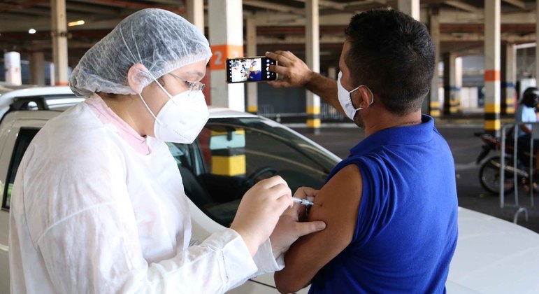 Brasil Deve Ter 70 De Vacinados Contra Covid 19 Em Dezembro Noticias R7 Saude