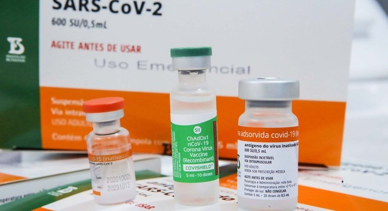Brasil ainda não tem doses suficientes para garantir vacinação de grupos prioritários