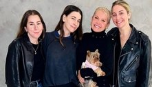 Depois de cantar "Ilariê" em show, integrantes do HAIM, e seus pais, conhecem Xuxa