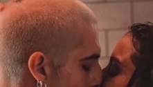 Anitta e Damiano David, do Måneskin, aparecem em cenas quentes no clipe de “Mil Veces”