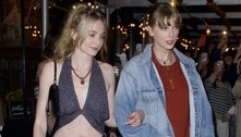 Taylor Swift e Sophie Turner são vistas juntas em restaurante em Nova York