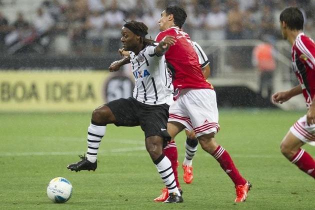 Vagner Love - 14/2/2015 - Corinthians 2 x 1 Botafogo-SP - Campeonato Paulista