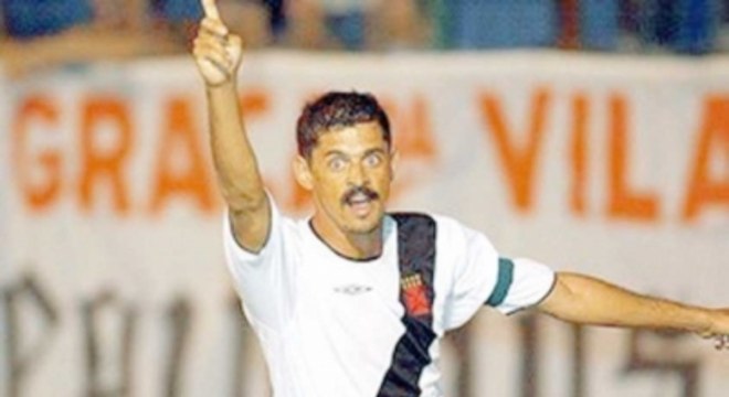 Valdir Bigode - Fez mais de 100 gols como profissional do Vasco. Auxiliar-técnico do clube que é torcedor e sócio por três anos, assumiu interinamente em 2018, mas não permaneceu como treinador.