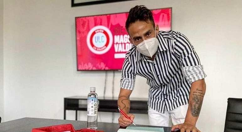 Valdívia: melhor meia do Brasileirão de 2007, ele saiu do Union La Calera e acertou com o Coquimbo Unido, da segunda divisão chilena.