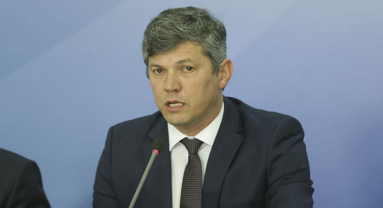 Valter Casimiro em coletiva no Planalto quando era ministro dos Transportes, Portos e Aviação