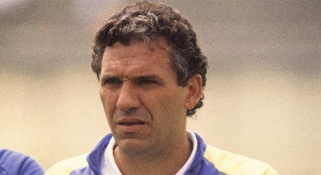 Após comandar a Seleção Brasileira na Copa do Mundo de 1990, Sebastião Lazaroni assinou com a Fiorentina, mas não fez um bom trabalho e somou apenas nove vitórias em 39 partidas sob comando do time italiano. Na Europa, Lazaroni também comandou Bari (ITA), Fenerbahçe (TUR), Trabzonspor (TUR) e Marítimo (POR)