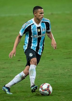 Vanderson foi revelado pelas categorias de base do Grêmio
