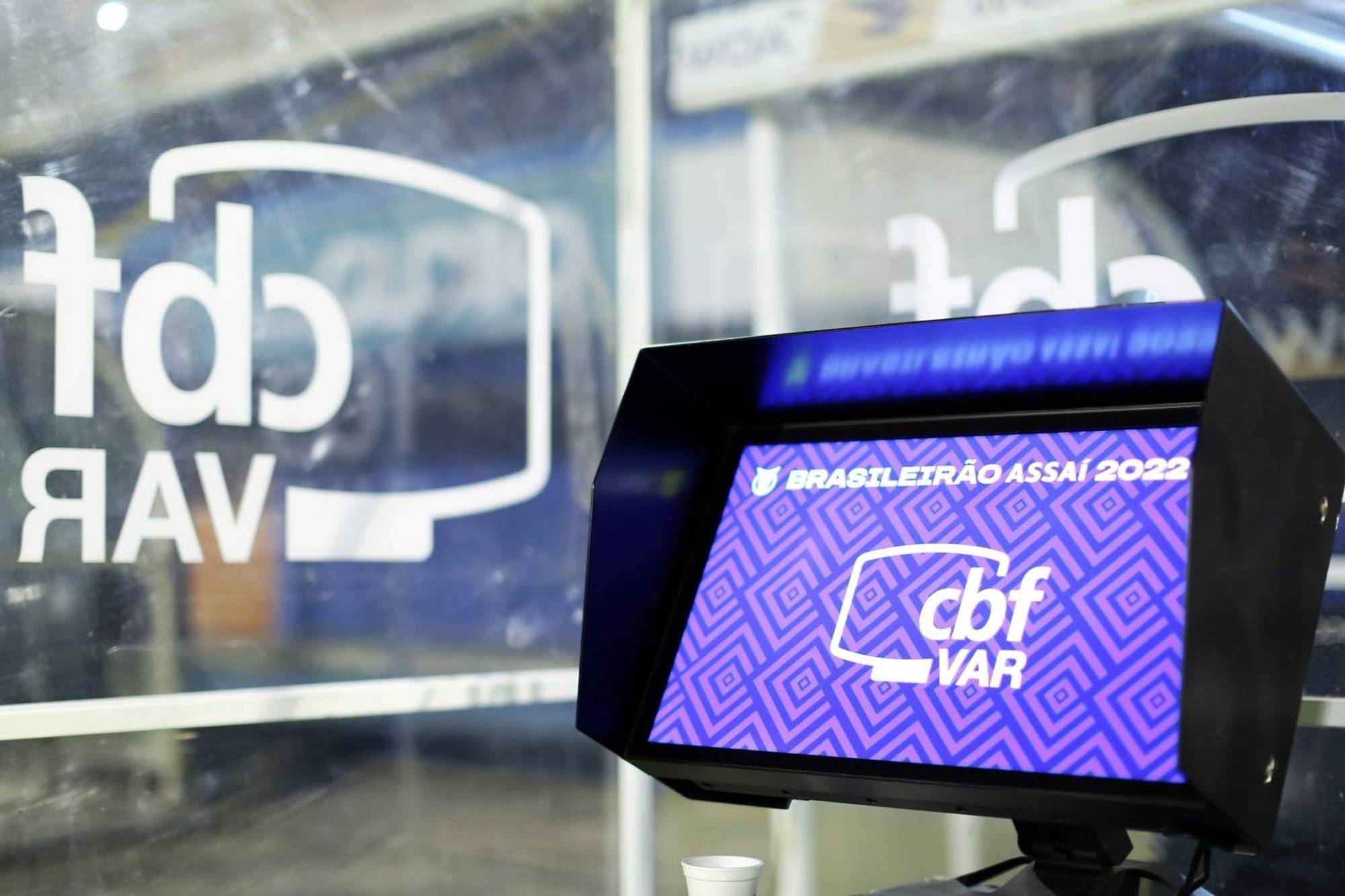 Conmebol divulga áudio do VAR em pênalti de Raul Gustavo