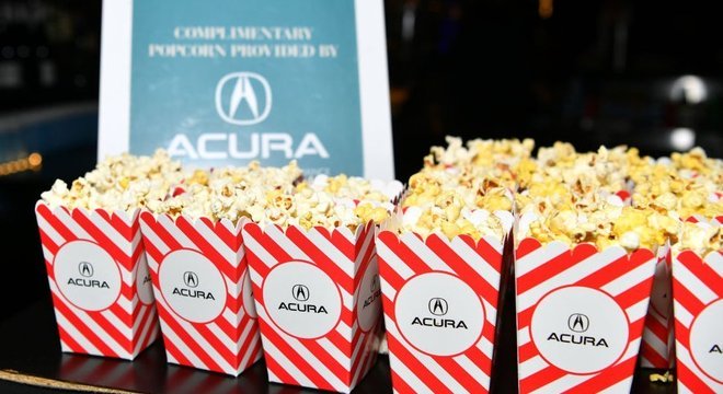 Quem nunca terminou de comer a pipoca pouco depois do início do filme no cinema? 