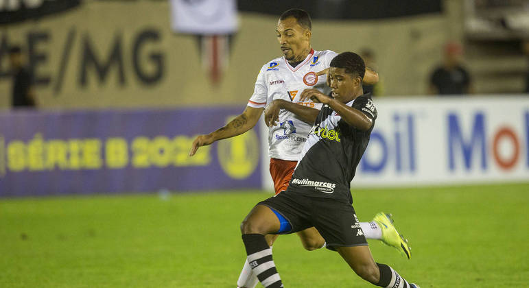 Vasco e Tombense se enfrentaram pelo 1º turno da Série B