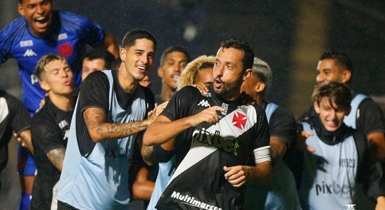 Saiba quanto os times brasileiros recebem dos patrocinadores - Fotos - R7  Futebol