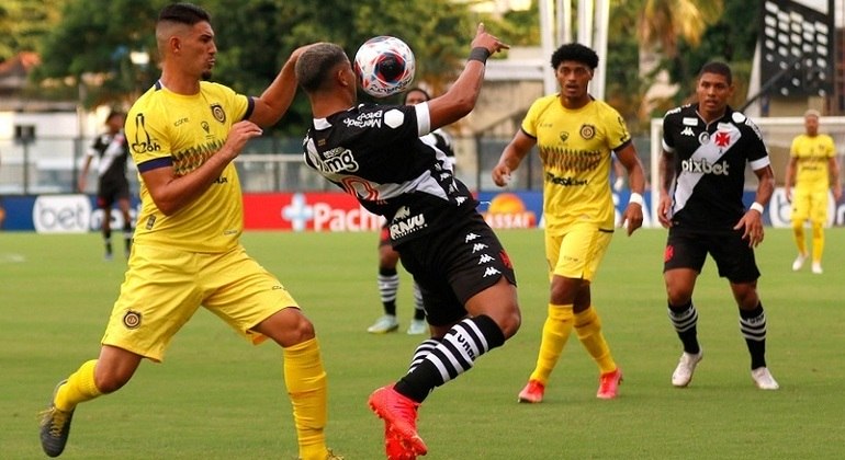 Vasco e Madureira estrearam no Campeonato Carioca com jogo morno
