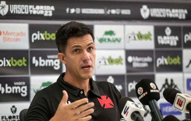 Vasco - Maurício Barbieri, brasileiro, 41 anos, no clube desde dezembro de 2022.