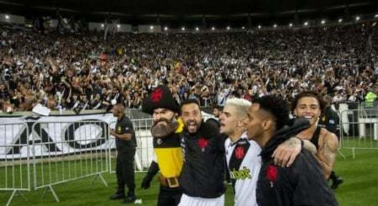 Vasco x Cruzeiro - Nene, Pec, Riquelme e torcida do Vasco